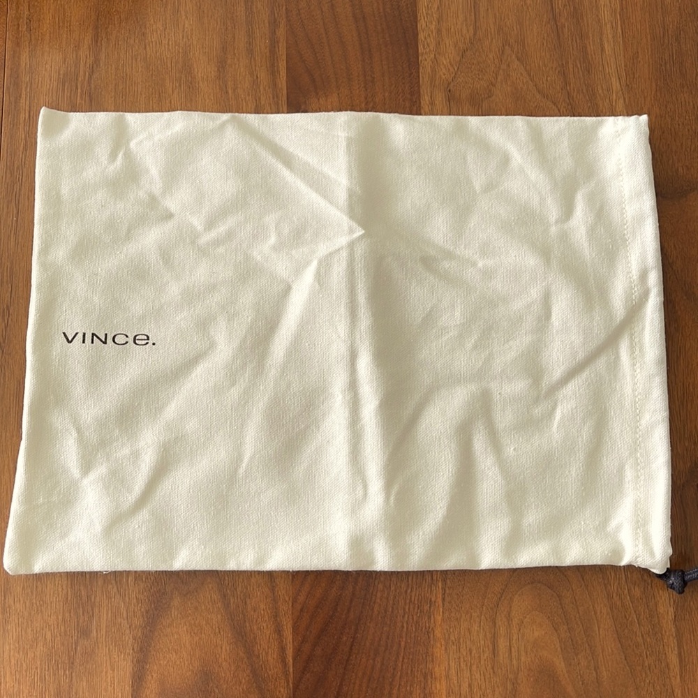 Vince dust bag